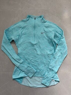 Nike women’s zip up